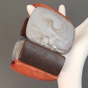 Thick acrylic and faux wood stretch bracelet